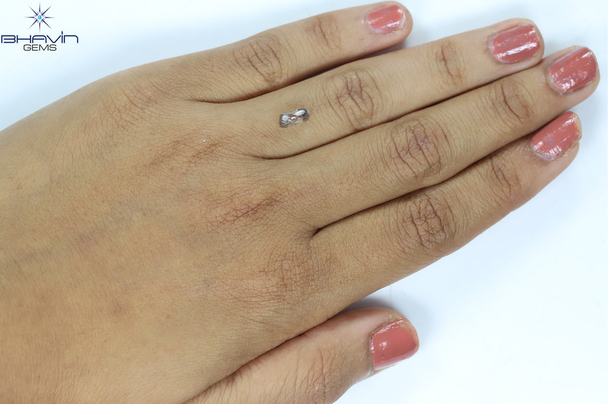 0.84 CT ラフシェイプ ナチュラル ダイヤモンド ピンク色 SI クラリティ (7.26 MM)