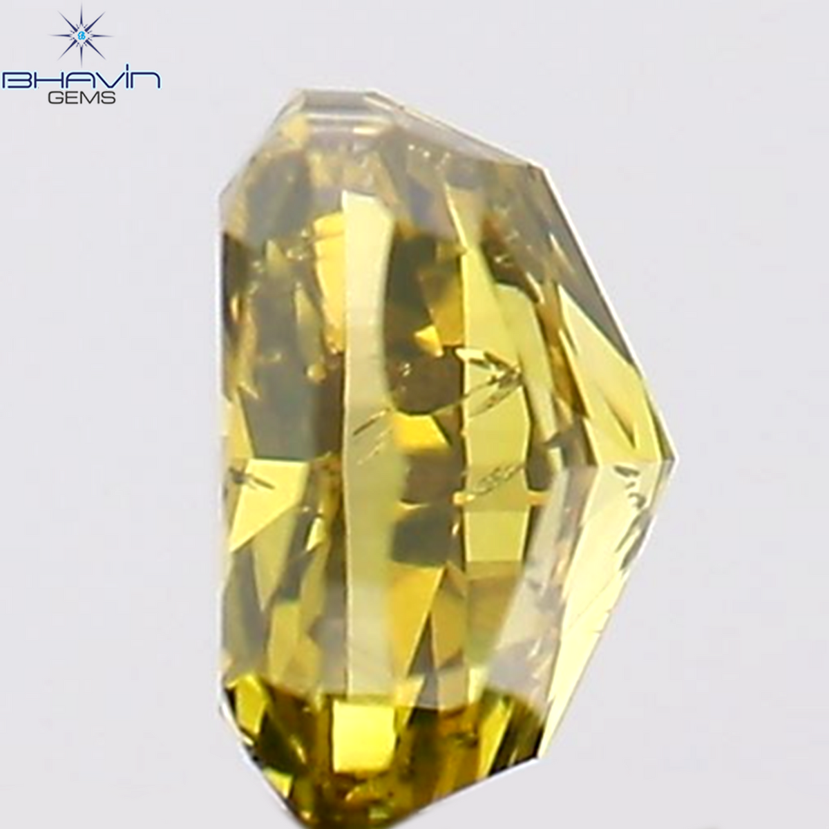 0.24 CT クッション シェイプ ナチュラル ルース ダイヤモンド 強化グリーン カラー SI2 クラリティ (3.55 MM)