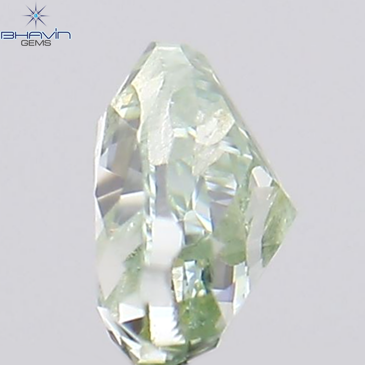 0.24 CT ハート シェイプ ナチュラル ダイヤモンド グリーン カラー SI1 クラリティ (4.11 MM)