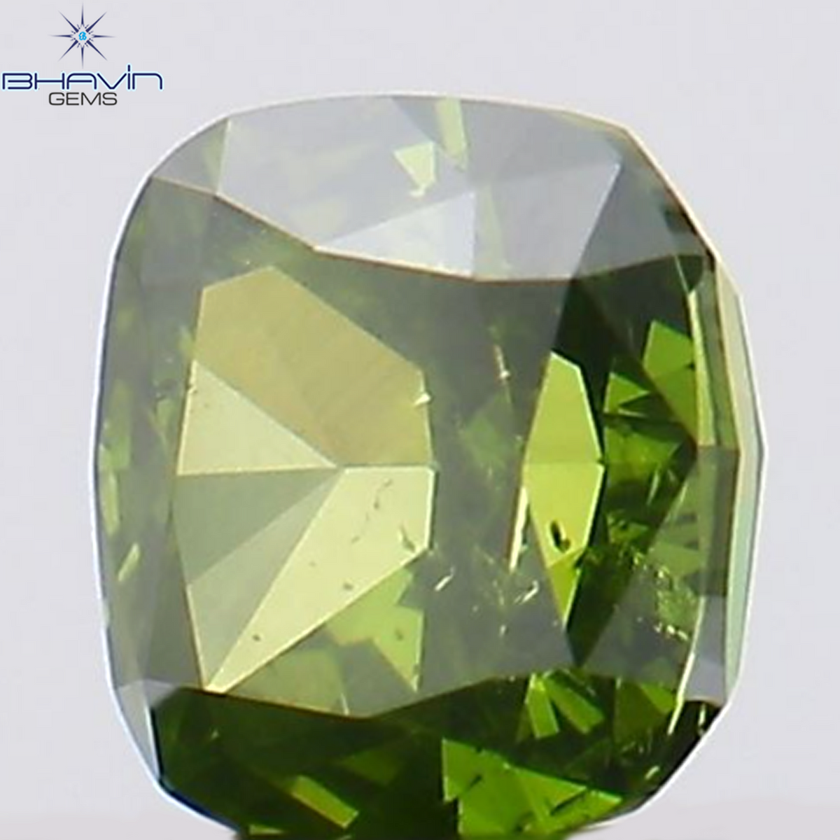0.24 CT クッション シェイプ ナチュラル ルース ダイヤモンド 強化グリーン カラー SI2 クラリティ (3.55 MM)