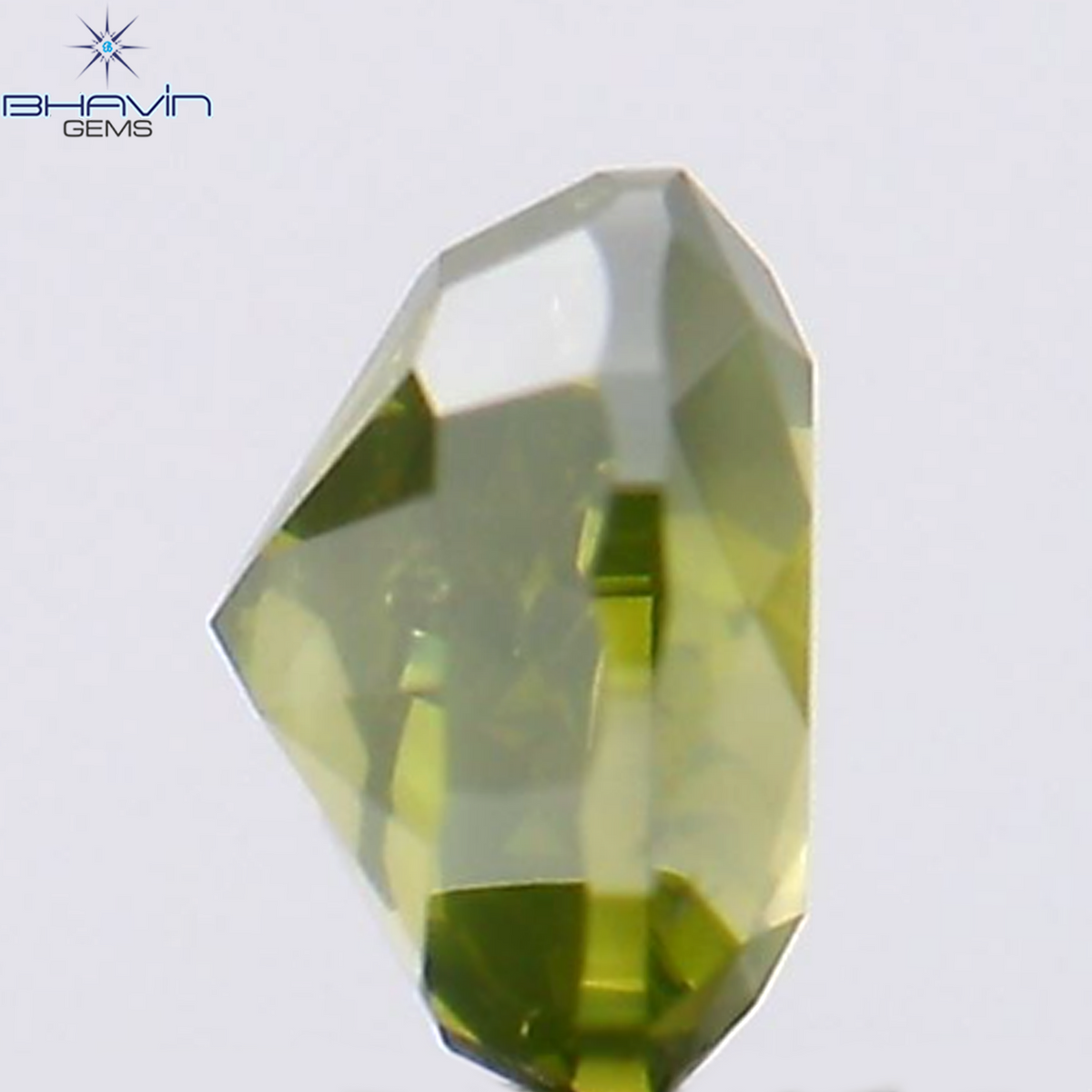 0.31 CT ハート シェイプ ナチュラル ダイヤモンド グリーン カラー SI2 クラリティ (4.33 MM)