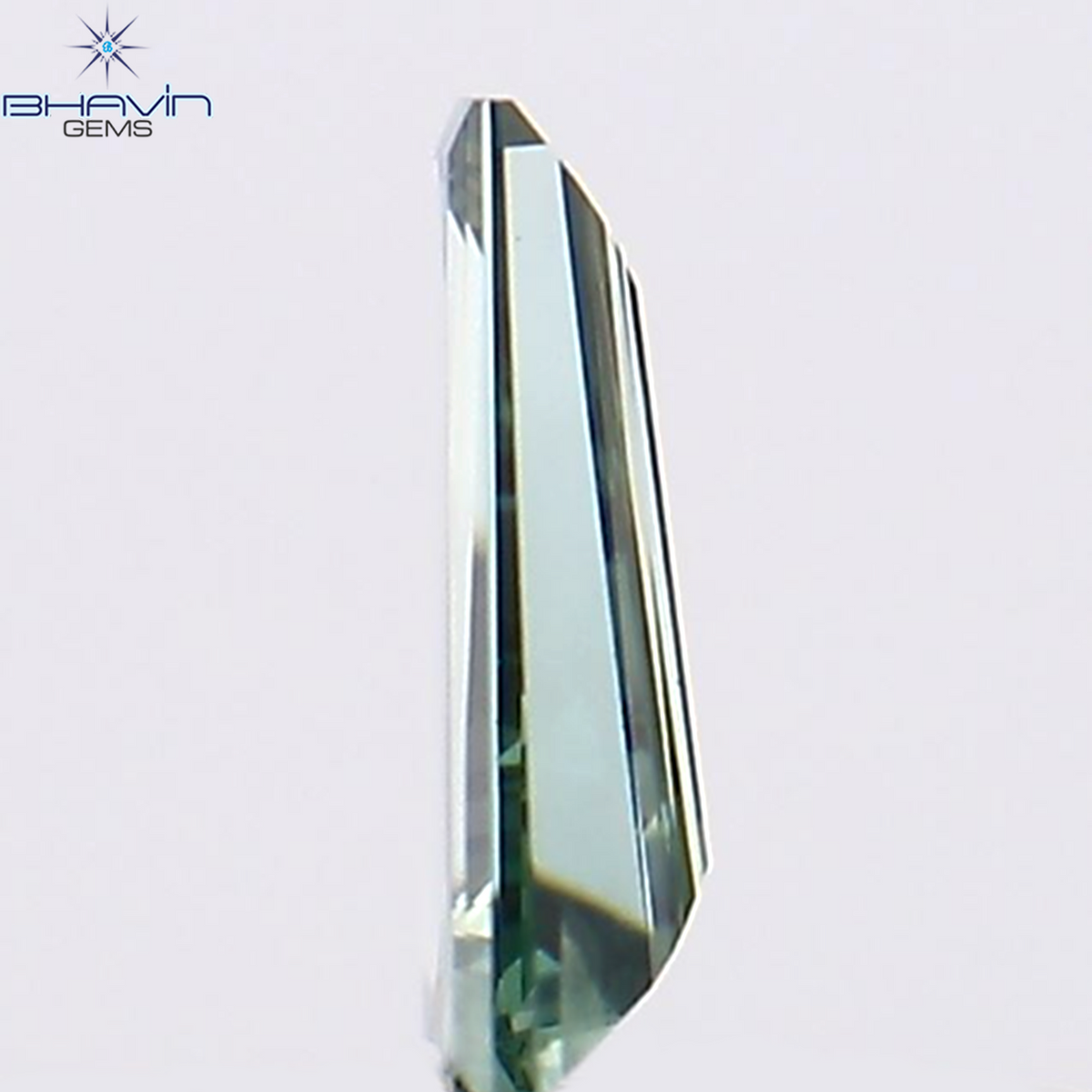 0.11 CT Natural Baguette Diamond Enhanced Green Color Clarity VS2 (4.45 MM)