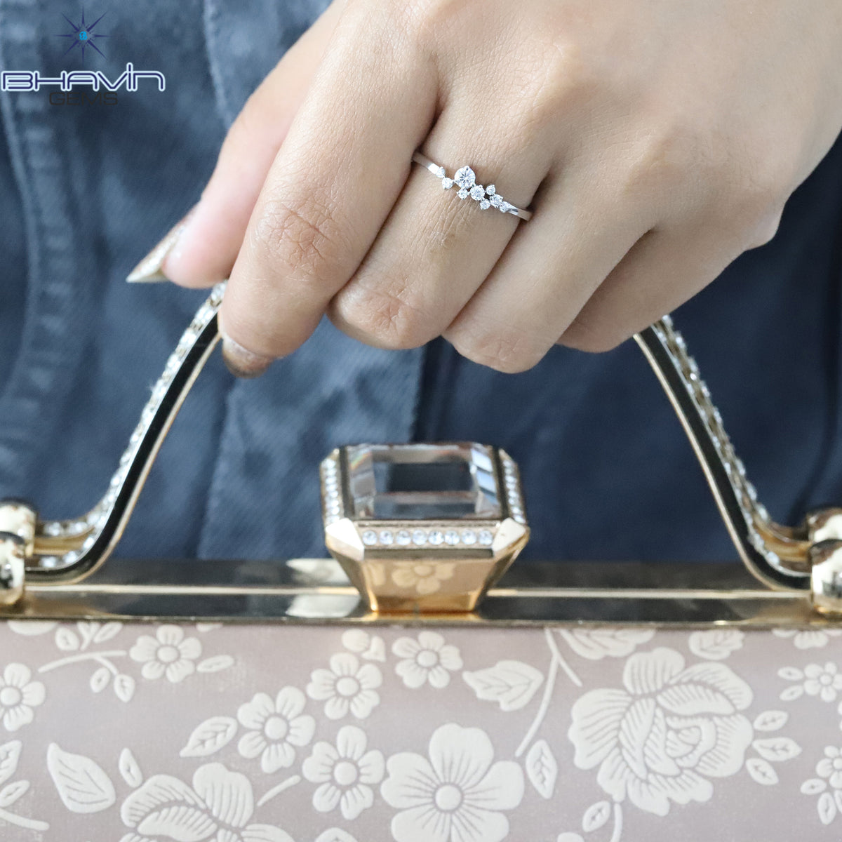 Timeless Curve Ring in Natural Diamond Beauty