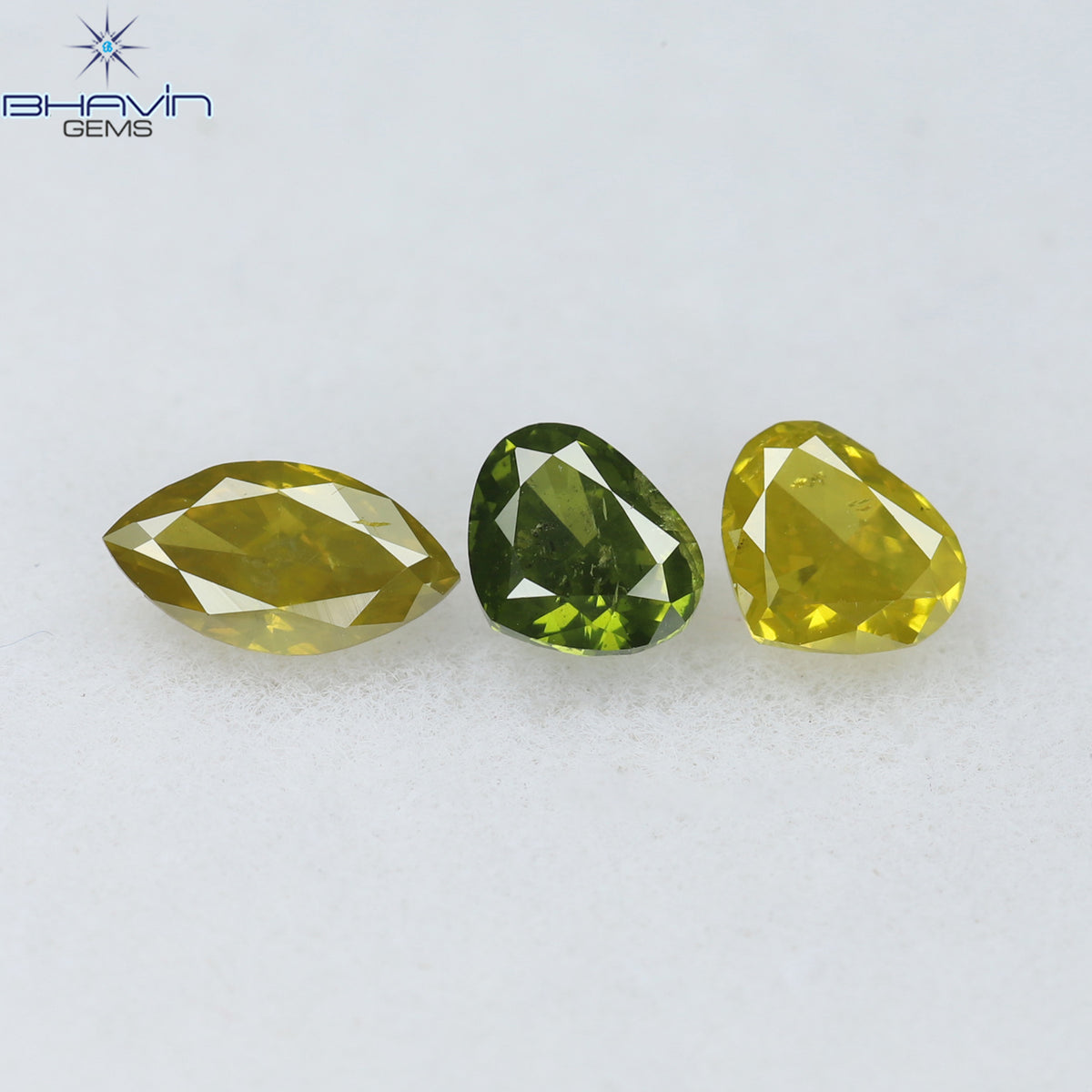 0.66 CT/3 ピース ミックス シェイプ ナチュラル ダイヤモンド イエロー グリーン カラー SI2 クラリティ (5.38 MM)