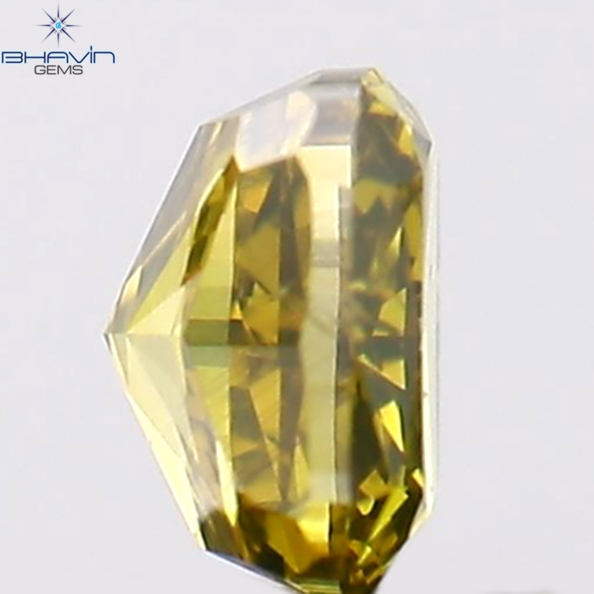 0.24 CT クッション シェイプ ナチュラル ルース ダイヤモンド 強化グリーン カラー SI2 クラリティ (3.55 MM)