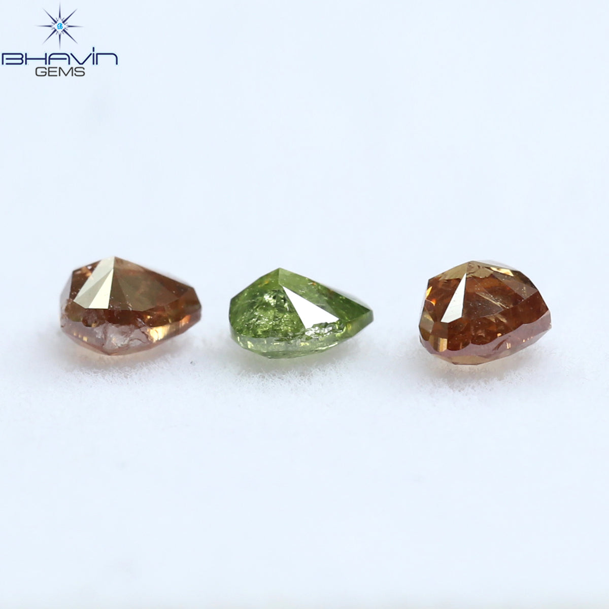 0.51 CT/3 ピース ハートシェイプ エンハンスト ピンク グリーン カラー ナチュラル ルース ダイヤモンド I1 クラリティ (3.20 MM)