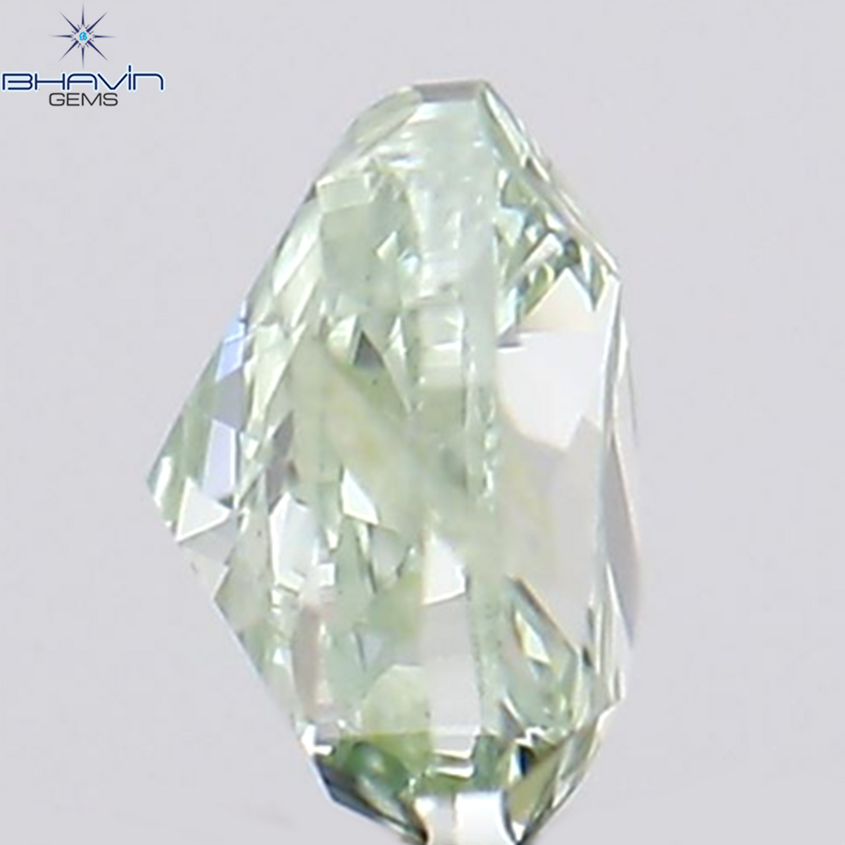 0.24 CT ハート シェイプ ナチュラル ダイヤモンド グリーン カラー SI1 クラリティ (4.11 MM)