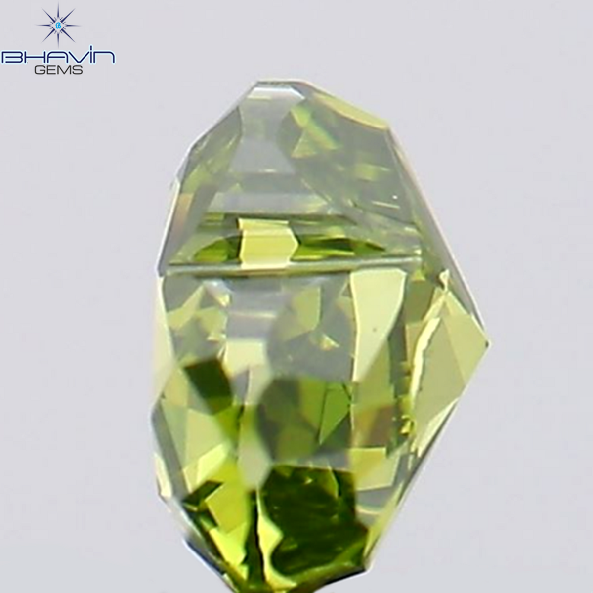 0.30 CT ハート シェイプ ナチュラル ダイヤモンド グリーン カラー SI2 クラリティ (5.67 MM)