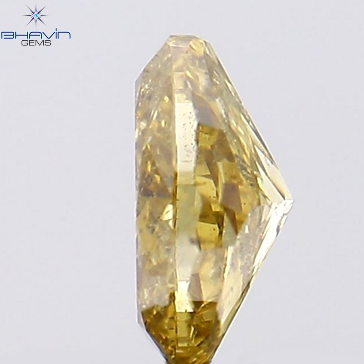 0.21 CT オーバルシェイプ ナチュラル ダイヤモンド オレンジ色 VS1 クラリティ (3.96 MM)