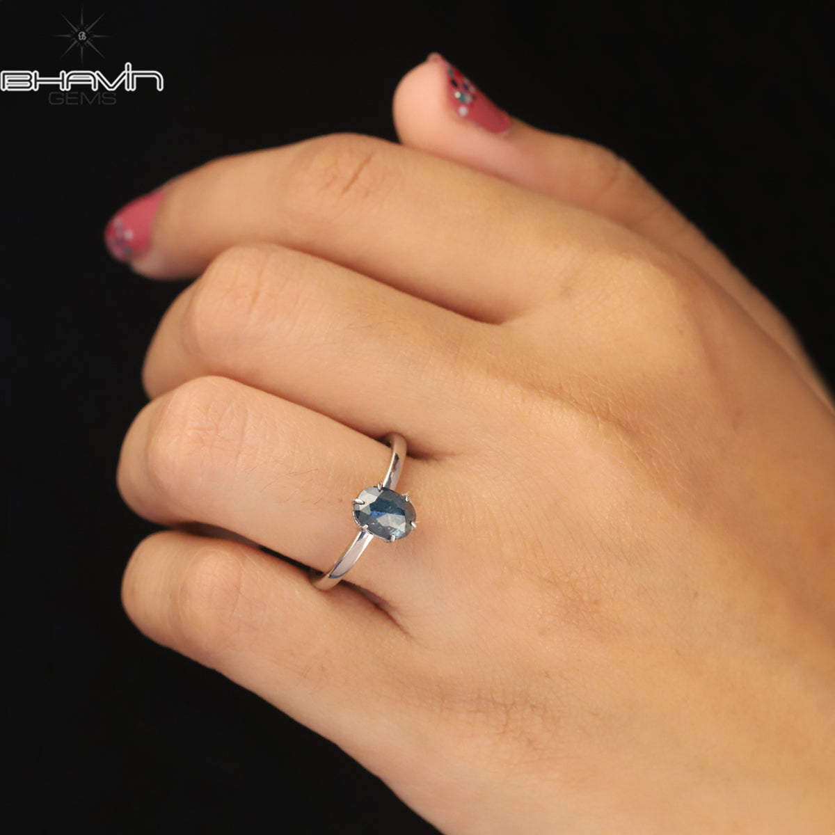 オーバル ダイヤモンド 天然ダイヤモンド リング ブルーカラー ゴールド リング 婚約指輪