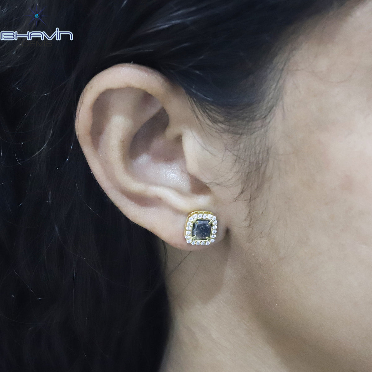 イエロー ゴールド スタッド イヤリング、エメラルド ダイヤモンド、ブルー ダイヤモンド、天然ダイヤモンド イヤリング