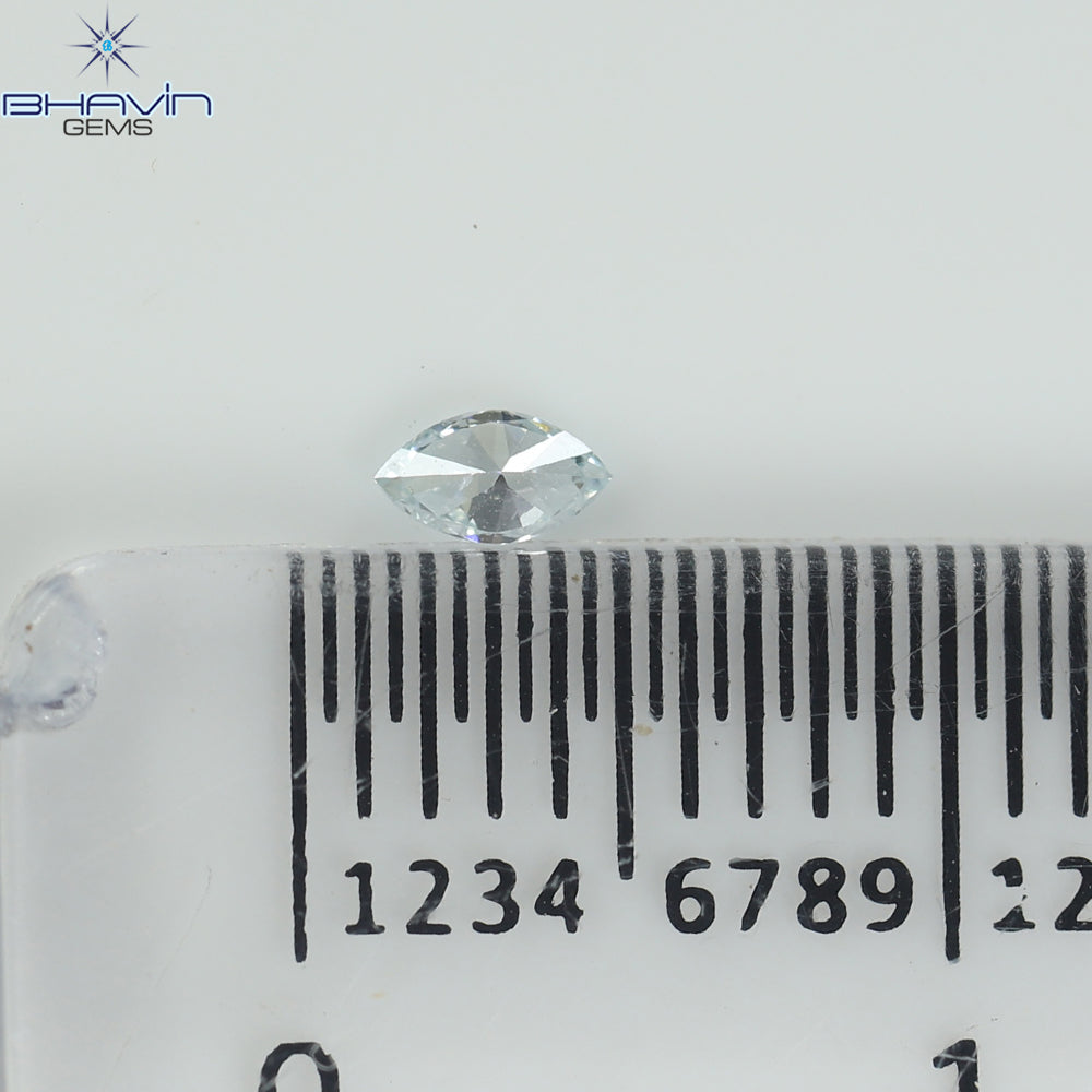 0.07 CT、マーキス シェイプ ナチュラル ダイヤモンド グリーンがかったブルー色、VS1 クラリティ (3.67 MM )