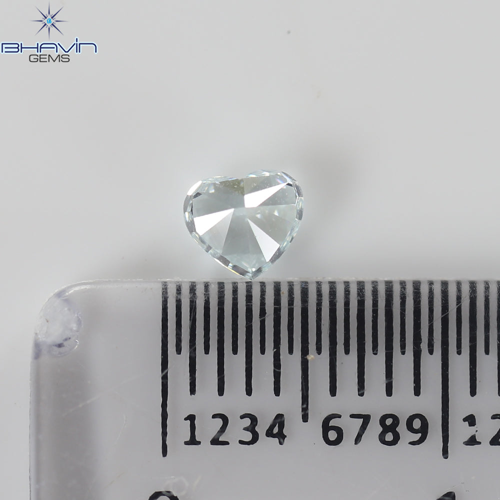 0.39 CT、ハート ダイヤモンド、緑がかった青色、クラリティ VVS2
