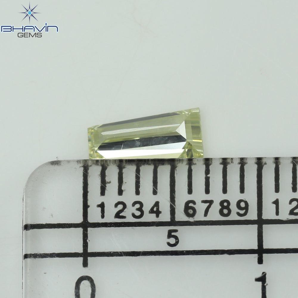 0.28 CT バゲット ダイヤモンド イエロー カラー クラリティ VS1 (6.70 MM)