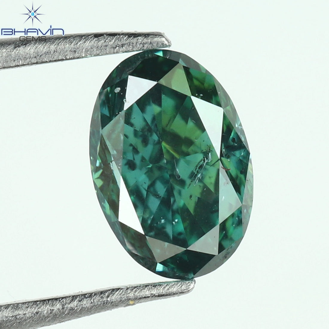 0.28 CT Oval Natural Diamond Enhanced Green Color Clarity VS2 (4.57 MM)