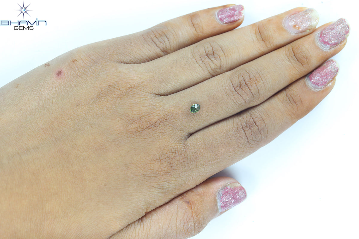 0.27 CT Oval Natural Diamond Enhanced Green Color Clarity VS2 (4.28 MM)