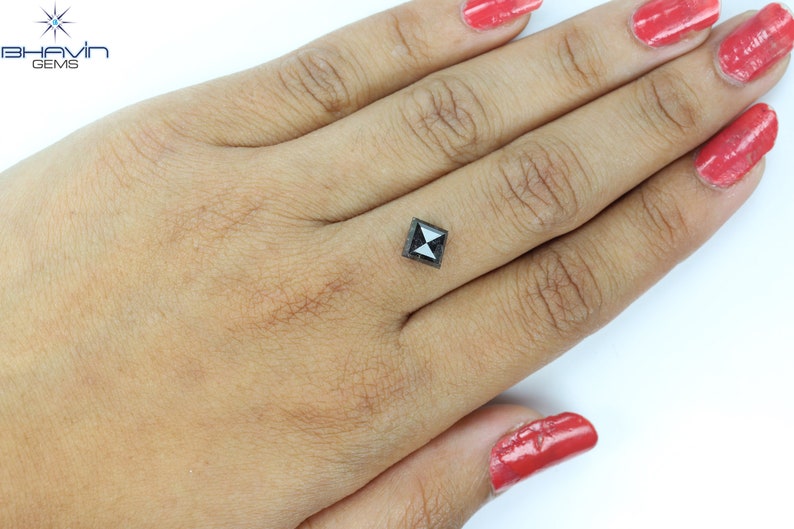 1.82 CT Kite Natural Diamond Salt And Papper Color Clarity I3 (9.17 MM)