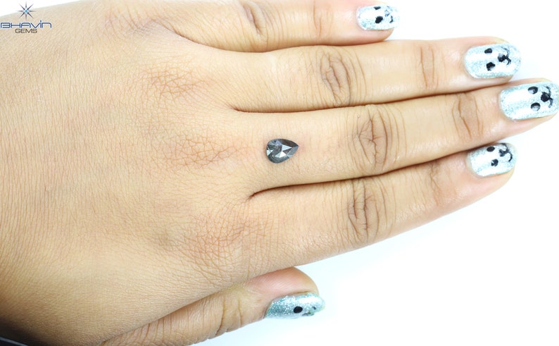 1.05 CT ペアシェイプ ナチュラル ダイヤモンド ソルト アンド ペッパー カラー I3 クラリティ (8.53 MM)