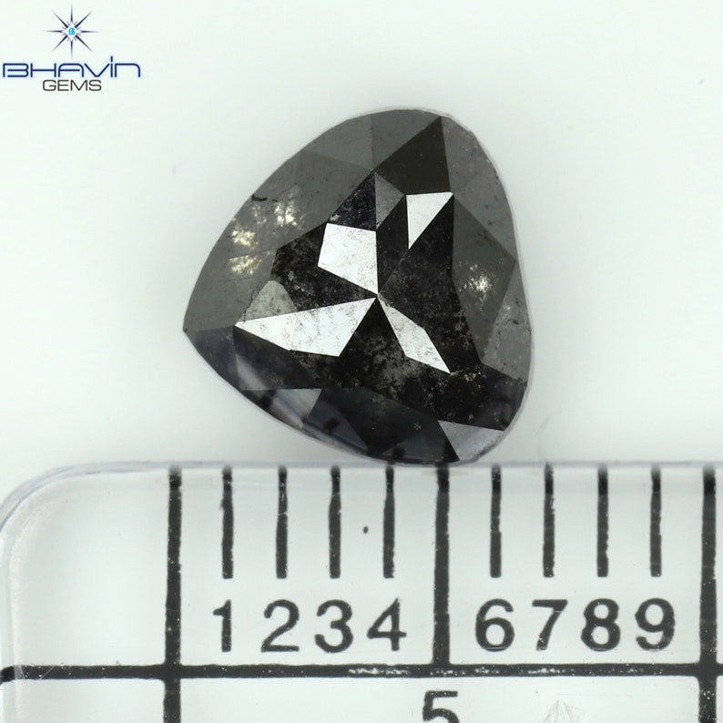 1.50 CT ペアシェイプ ナチュラル ダイヤモンド ブラック (ソルト アンド ペッパー) カラー I3 クラリティ (6.41 MM)